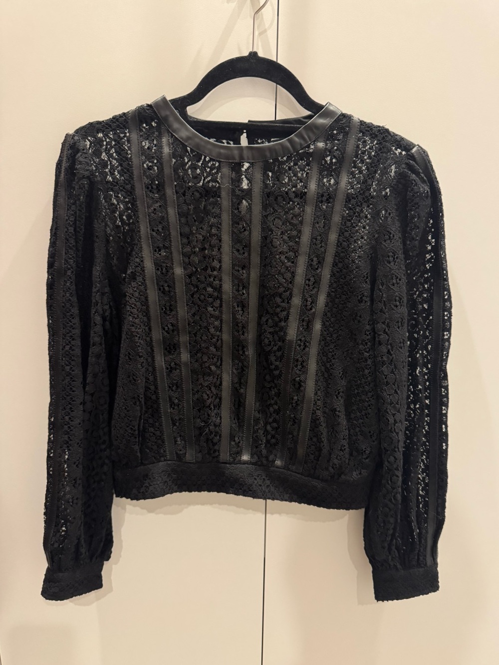 Black Lace Long-Sleeve Blouse - Elegant Women's Top